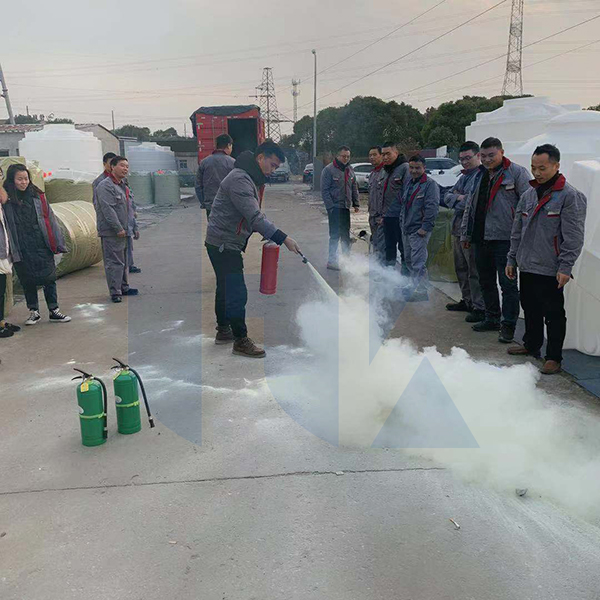 復(fù)配罐9
